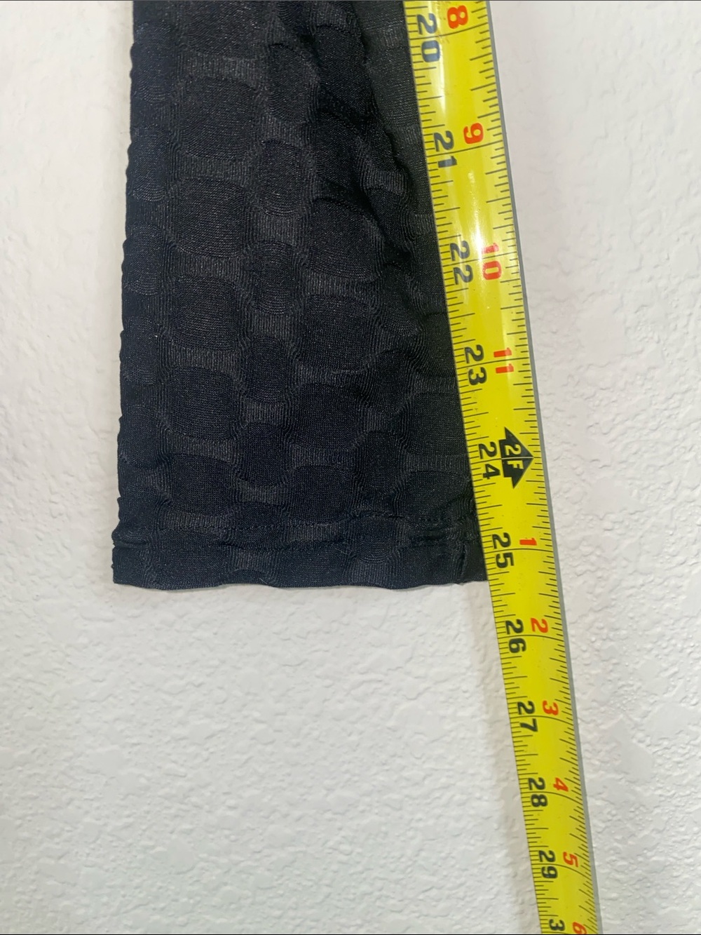 💋Black patterned scrunched leggings! - Picture 5 of 7